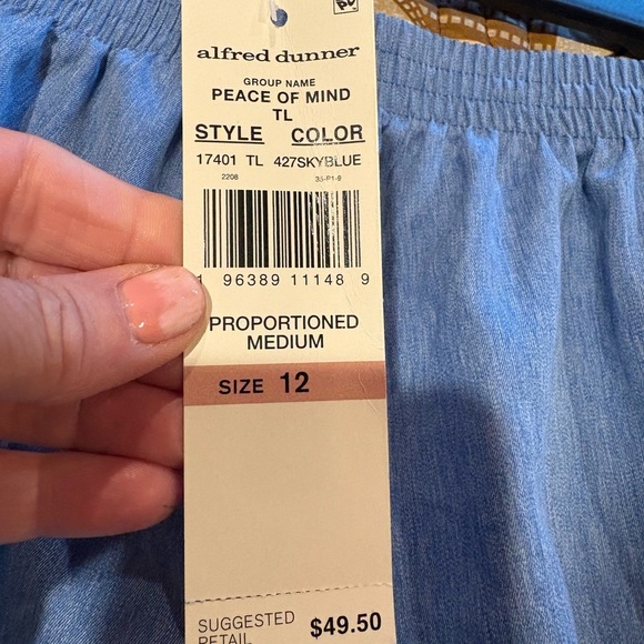 Alfred Dunner sky blue women’s pants M/12 NWT - Picture 10 of 10
